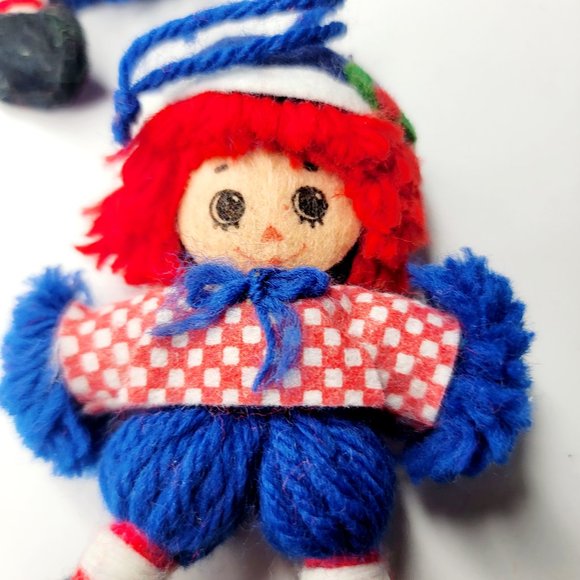 Raggedy Ann & Andy Doll 1975 VTG Christmas Yarn Ornaments The Bobbs Merrill Co - Picture 3 of 6
